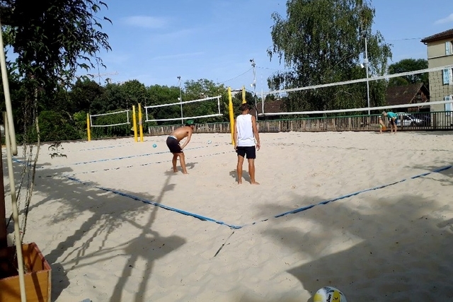 Inauguration des terrains de beach des Franchises